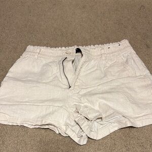 Hollister Women's High Waist Cream Shorts